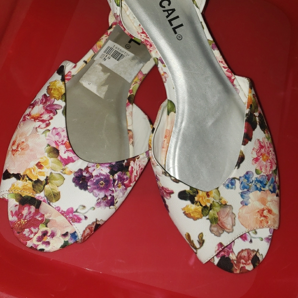 Floral flats